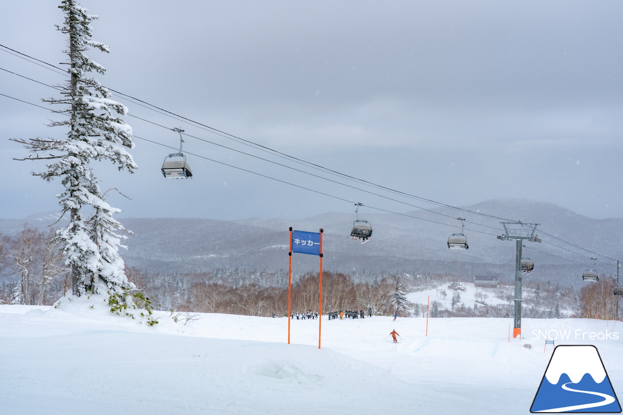 札幌国際スキー場｜オープン日からたった３日で全面滑走可能！広々ゲレンデで快適な初滑りを楽しみましょう♪そして、夜は『ARC'TERYX WINTER FILM TOUR SAPPORO』in サッポロファクトリー(^_-)-☆